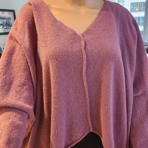 FHQ Collection- purple lightweight sweater; sz - L; high-low style